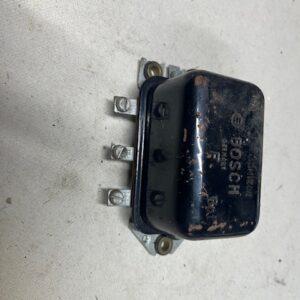 Régulateur pour Dynamo BOSCH   10B