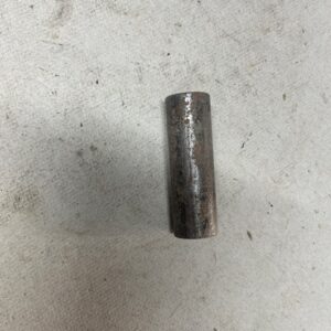 Entretoise de train avant   4B