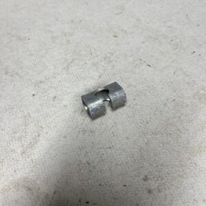 Chape d'arrêt de câble de frein à main 7G